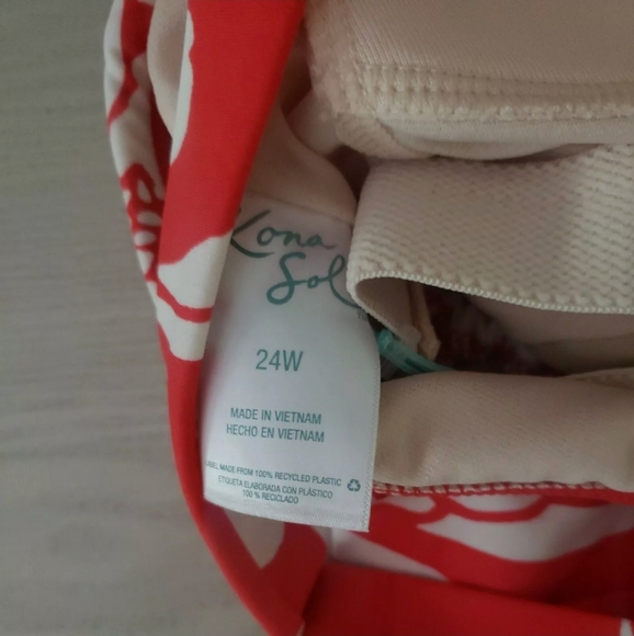 NWT Kona Sol Hawaiian Floral One Piece Swim Suit 24W - Picture 8 of 8